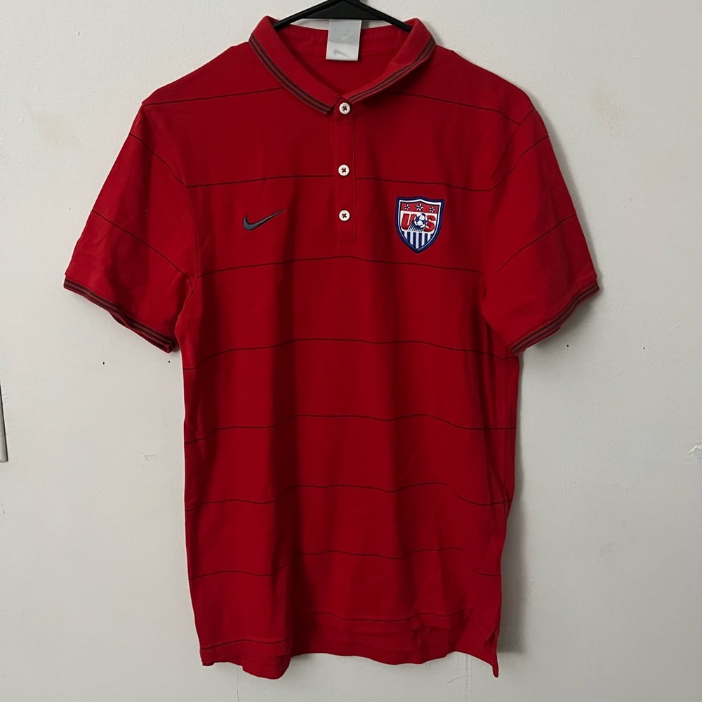 Nike United States National Team (Soccer) Vintage red polo. Adult M.